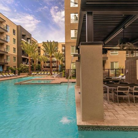 Апартаменты Frontdesk Old Town Apts Скоттсдейл Экстерьер фото